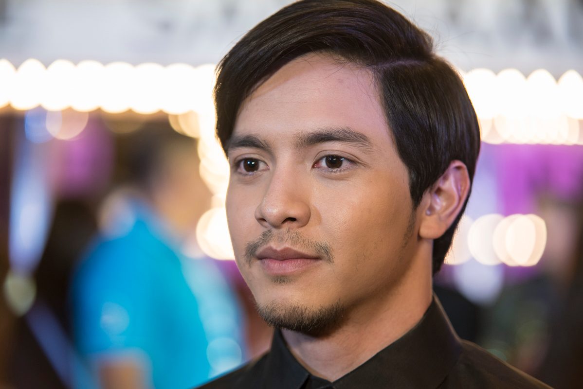 LOOK: Alden Richards’ fans tap LED billboards for actor’s birthday greeting