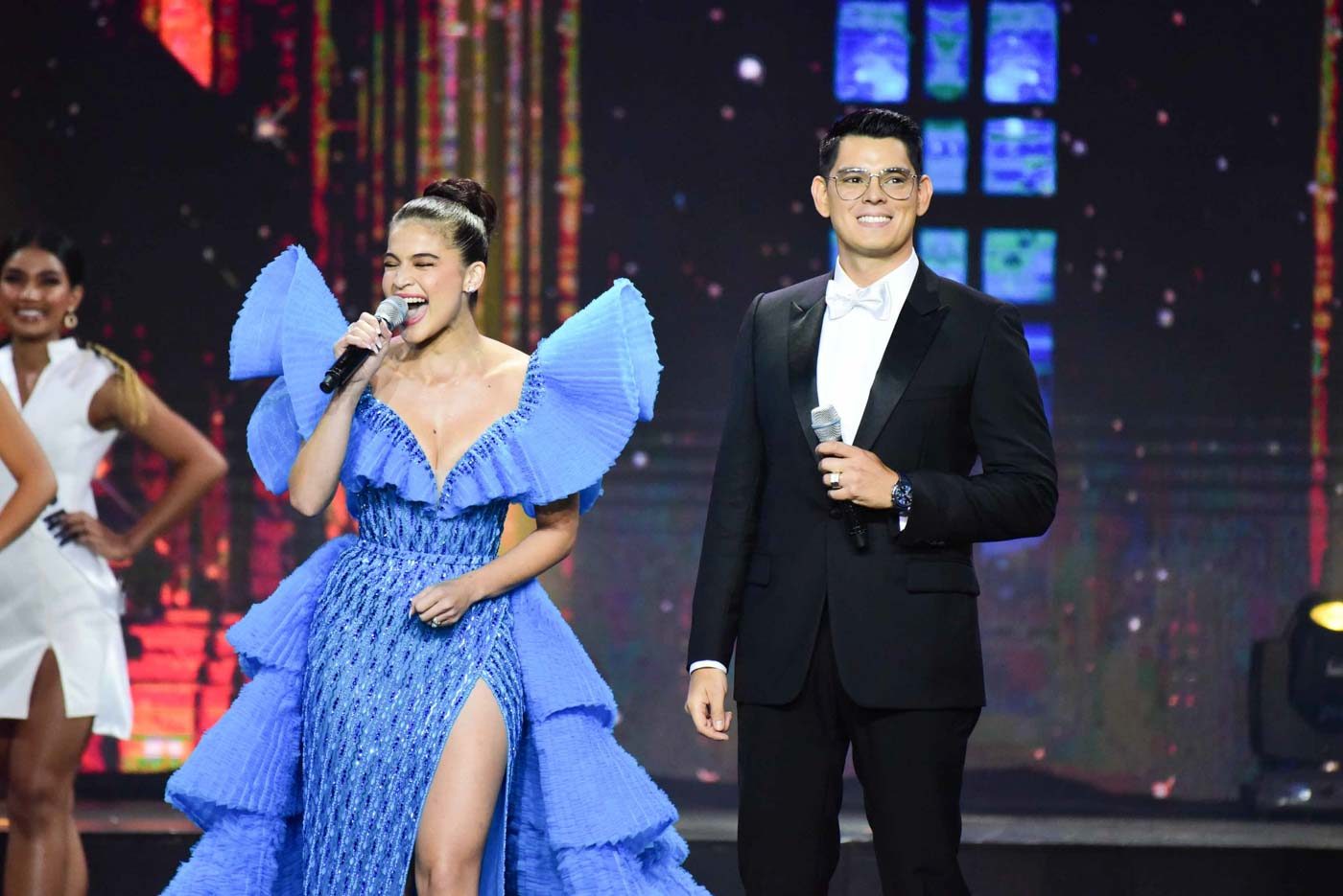 HOSTS. Anne Curtis and Richard Gutierrez hosted this year's edition of the pageant. Photo by Alecs Ongcal/Rappler 