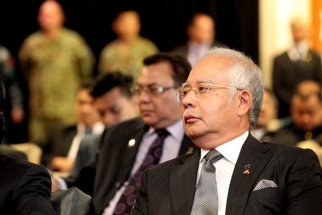 Malaysian PM in Perth as MH370 search continues