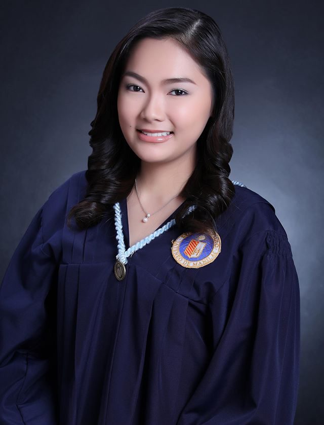 MADE IT. Despite her condition, Kate Tan graduates from the Ateneo de Manila University last March 2013. Photo from Bernard Tan