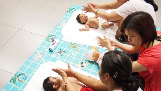 Pregnant foreign domestic workers in HK seek help