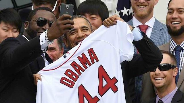 Samsung scores marketing home run with Obama selfie