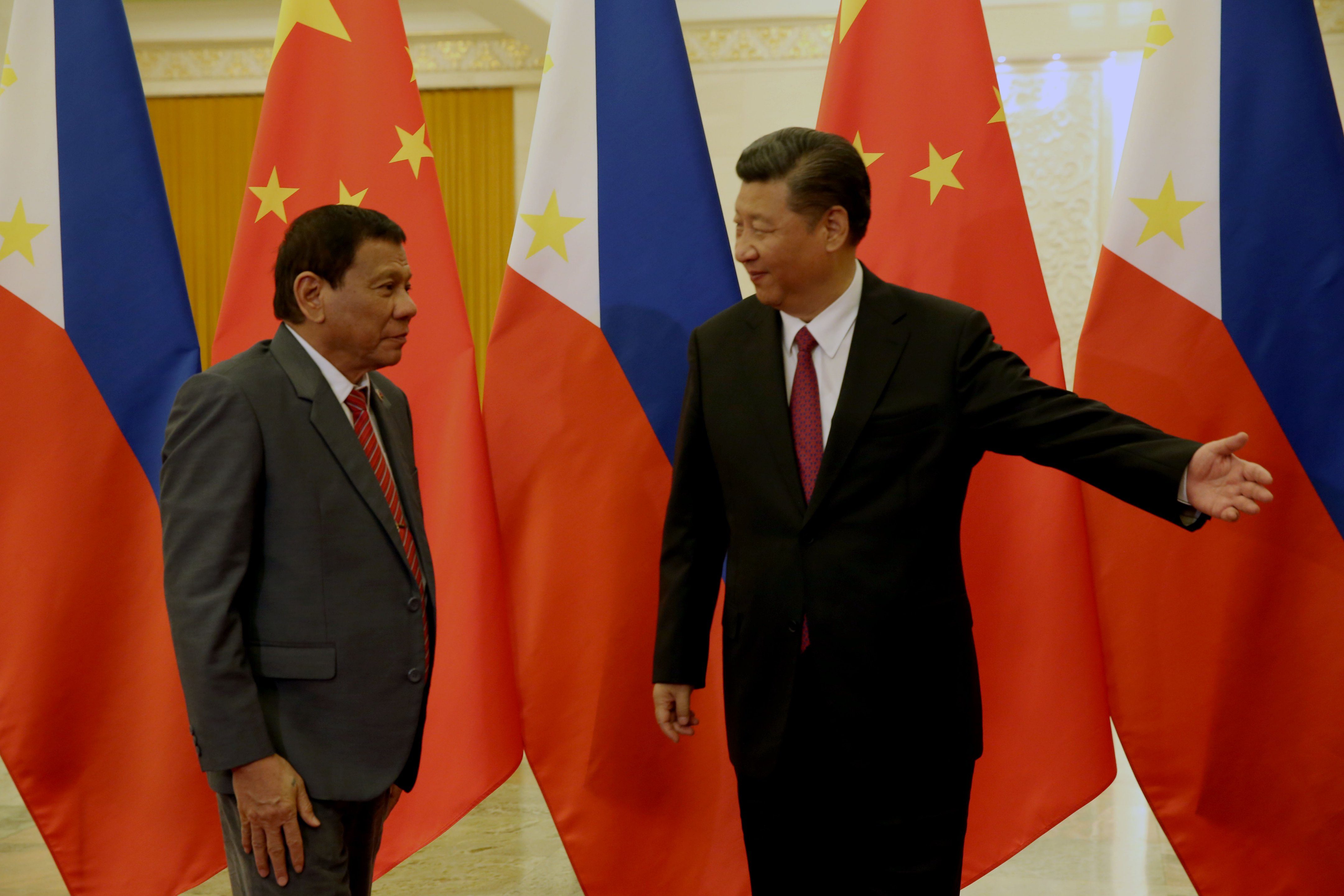 MEETING WITH XI. President Duterte bares details of a meeting with Xi Jinping to prove to critics he isn't scared of China. Presidential photo 