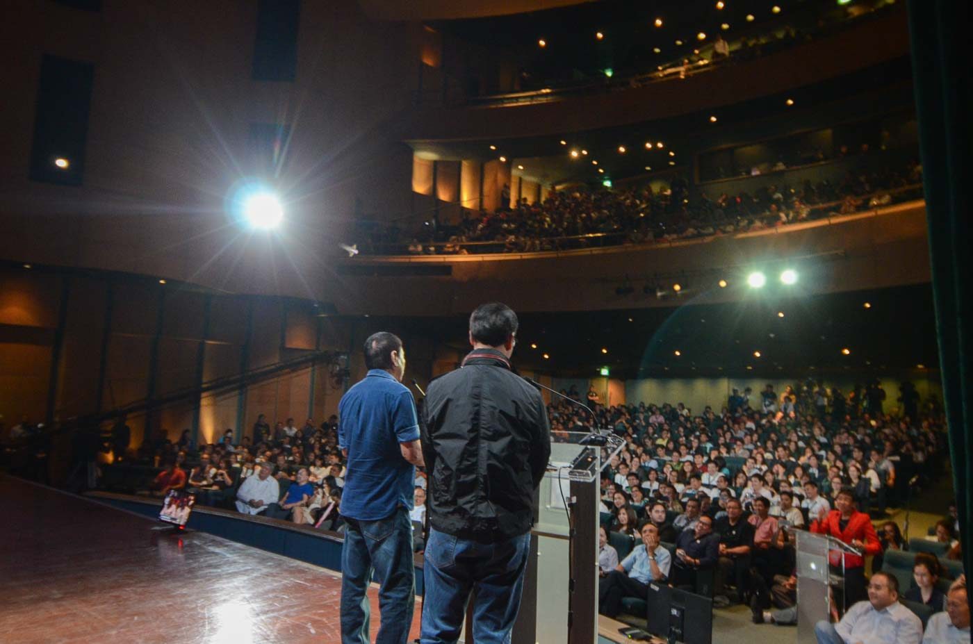 TANDEM. Running mates Rodrigo Duterte and Alan Peter Cayetano address students at #TheLeaderIWant Forum in De La Salle University on January 20, 2016. File photo by Alecs Ongcal/Rappler 