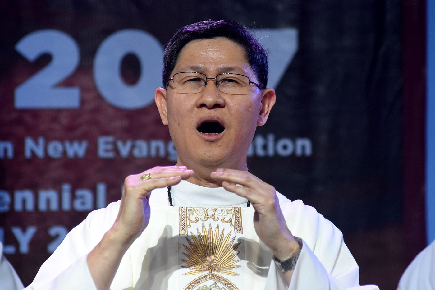 Admit your weaknesses, Cardinal Tagle says