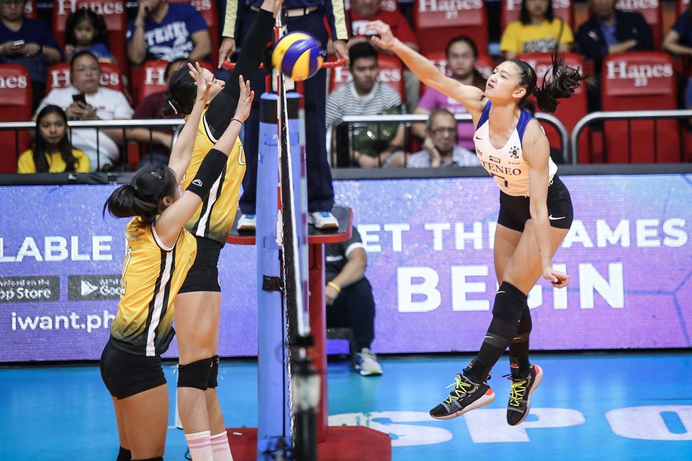 Ateneo bounces back to clinch 1st win over UST