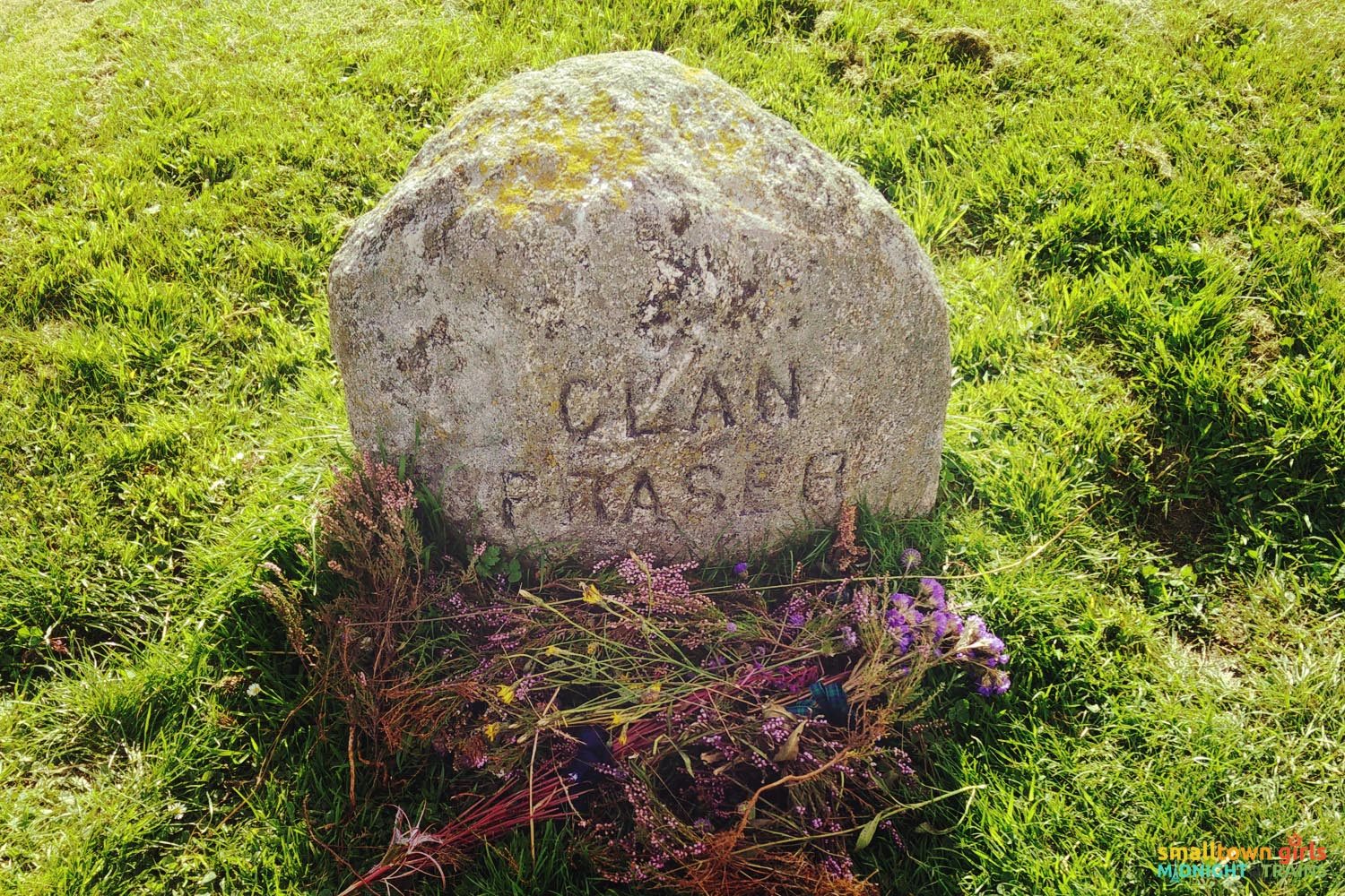 Clan grave stone in Culloden Battlefield 