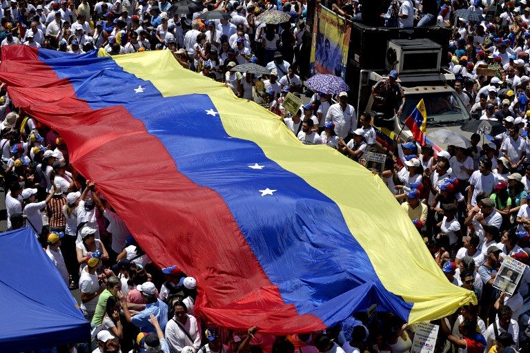 Former Latin presidents press Venezuela on rights