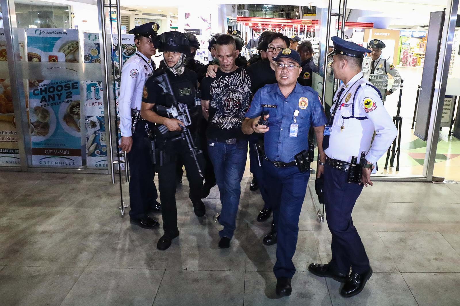 TIMELINE: Hostage-taking incident in Greenhills mall