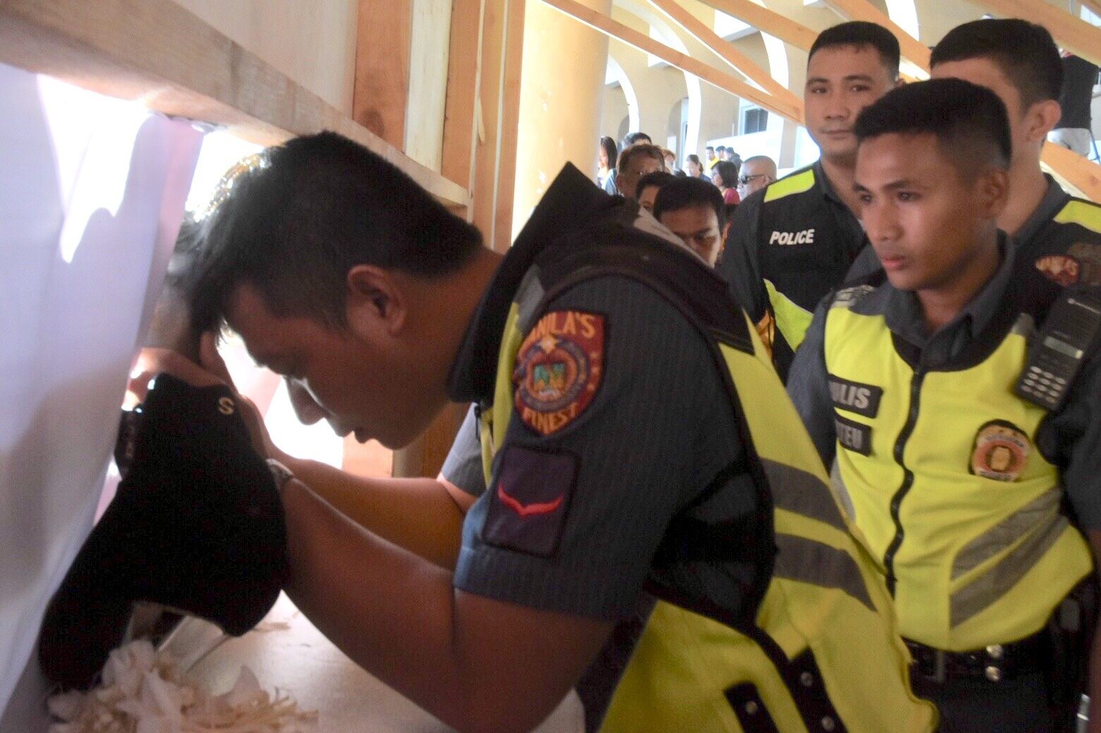 Cops, volunteers among first to join ‘Pahalik’ for Nazareno 2019