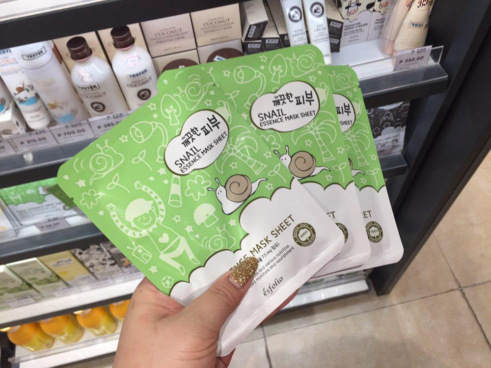 HYDRATION NATION. Feeling stressed and frazzled? This sheet masks can do wonders. Photo by Bea Cupin/Rappler 