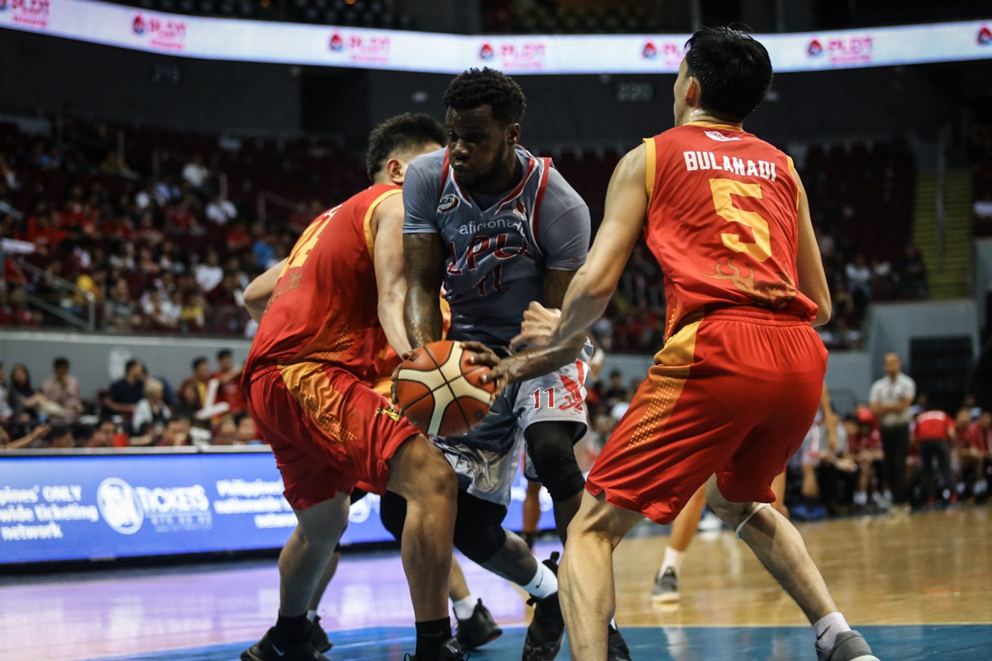 NCAA opener: Pirates survive Stags scare