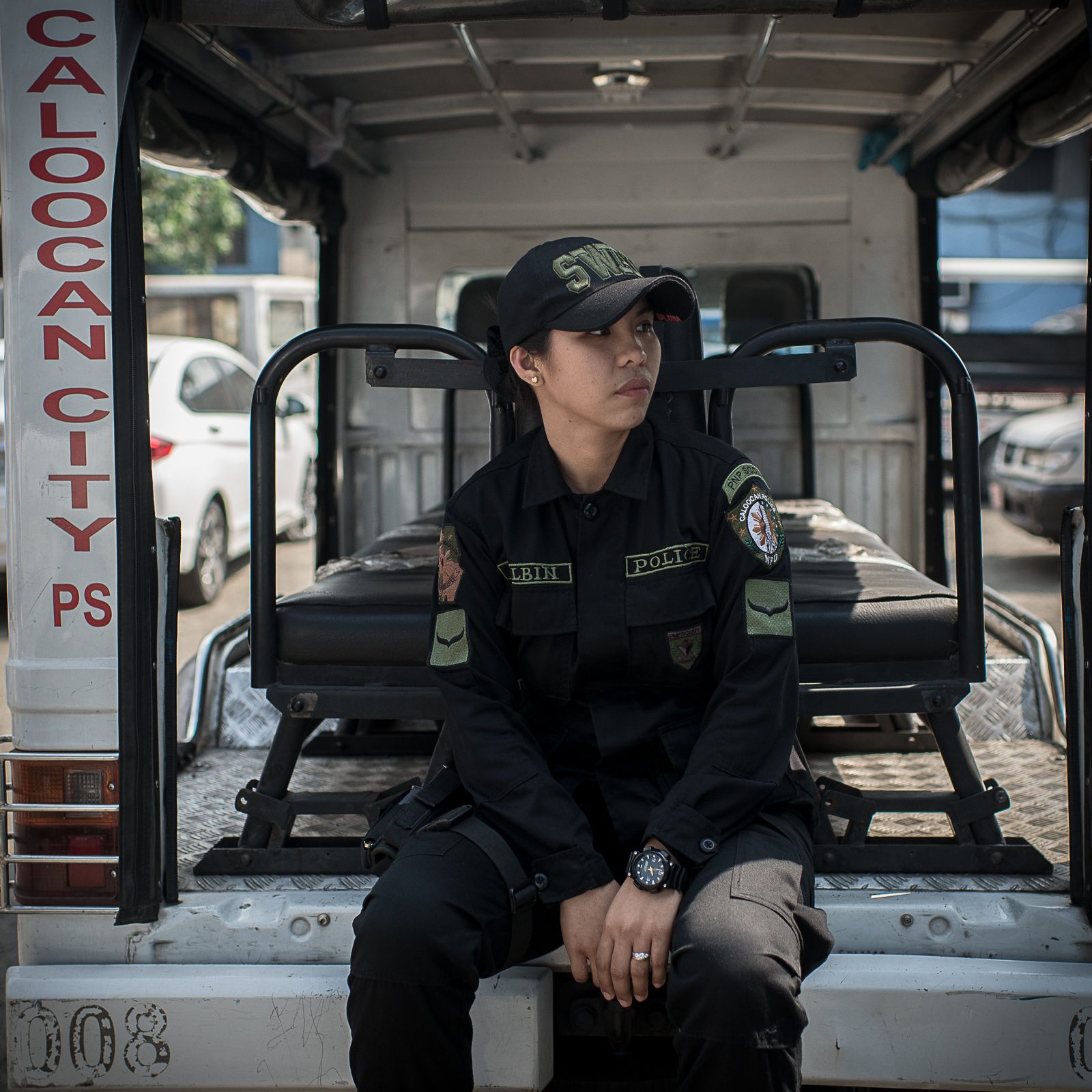 FRONTLINE. PO1 Jaynalyn Ann Balbin is assigned to the Caloocan police Special Reaction Unit, doing regular patrolling and 'one time big time' anti-criminality operations in the city. Photo by Eloisa Lopez/Rappler  