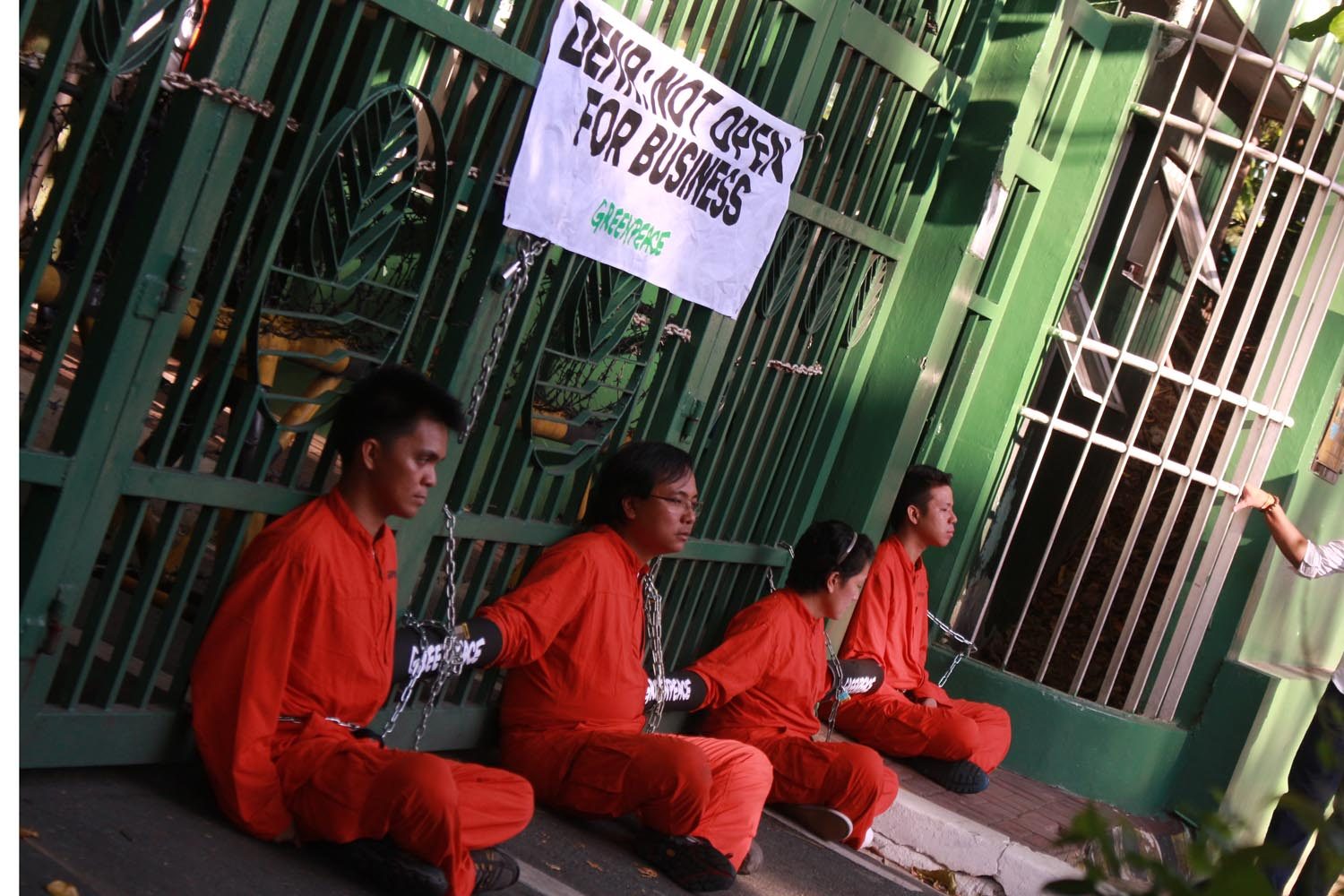 WATCH: Greenpeace activists barricade DENR gate to defend Gina Lopez