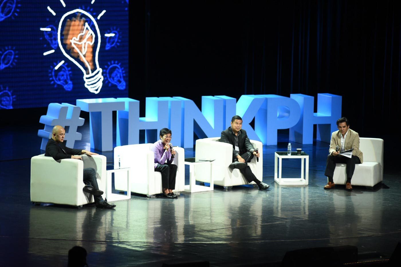THE WAVE OF DISRUPTION HAS BEGUN. Paul Rivera, Maria Ressa, Nix Nolledo, and Manny Ayala discuss trends in digital. Photo by Martin San Diego/Rappler 
