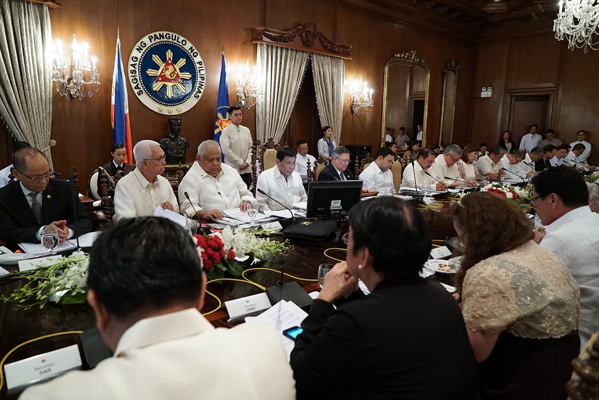 Duterte dissolves Negros Island Region