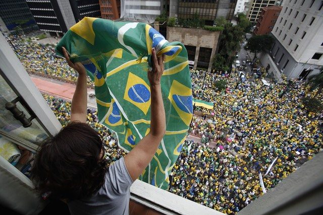 A general view of thousands of people during a protest against Brazilian President Dilma Rousseff in Sao Paulo, Brazil, 15 March 2015. Sebastiao Morera/EPA 