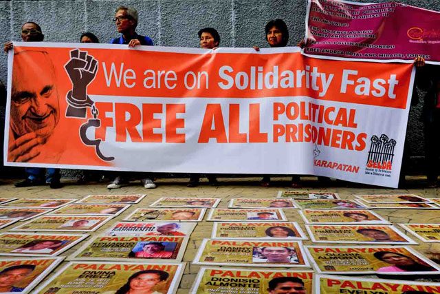 SYMPATHY FAST. Families of political prisoners, disappeared persons, and victims of human rights violations, will go on fasting, as the nationwide hunger strike of political prisoners begins tomorrow, upon the arrival of Pope Francis in Manila. Photo by George Moya/Rappler