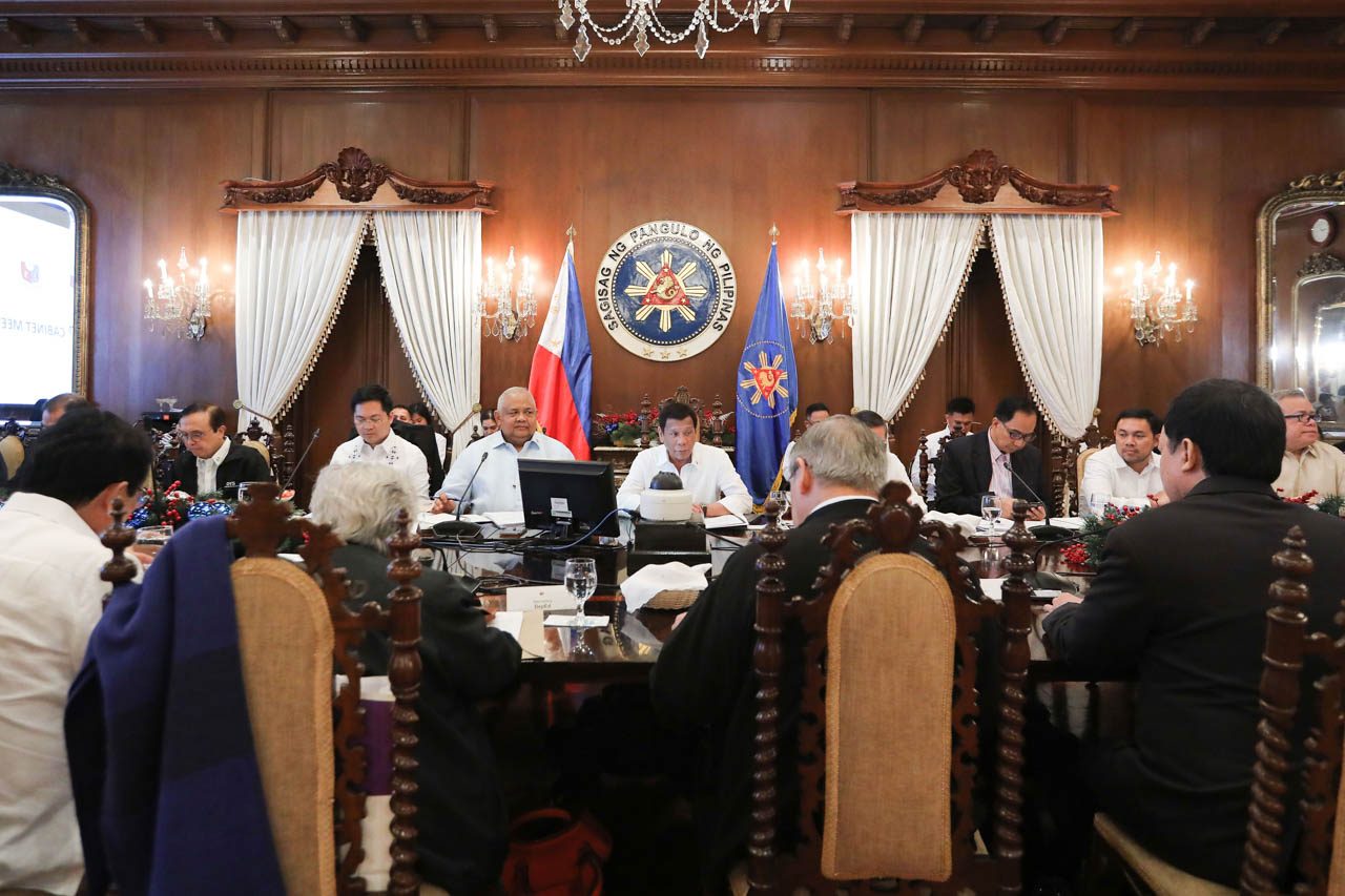 DEALING WITH 2019. President Rodrigo Duterte presides over his last Cabinet meeting for 2019. Malacañang photo 