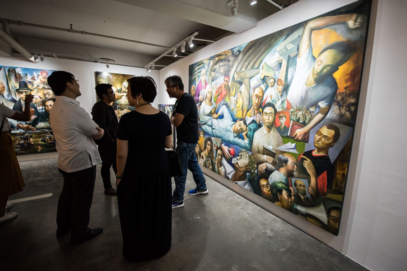 WHO'S WHO. The central piece in the exhibit depicts various public figures from historical and current events. Photo by Alecs Ongcal/Rappler 