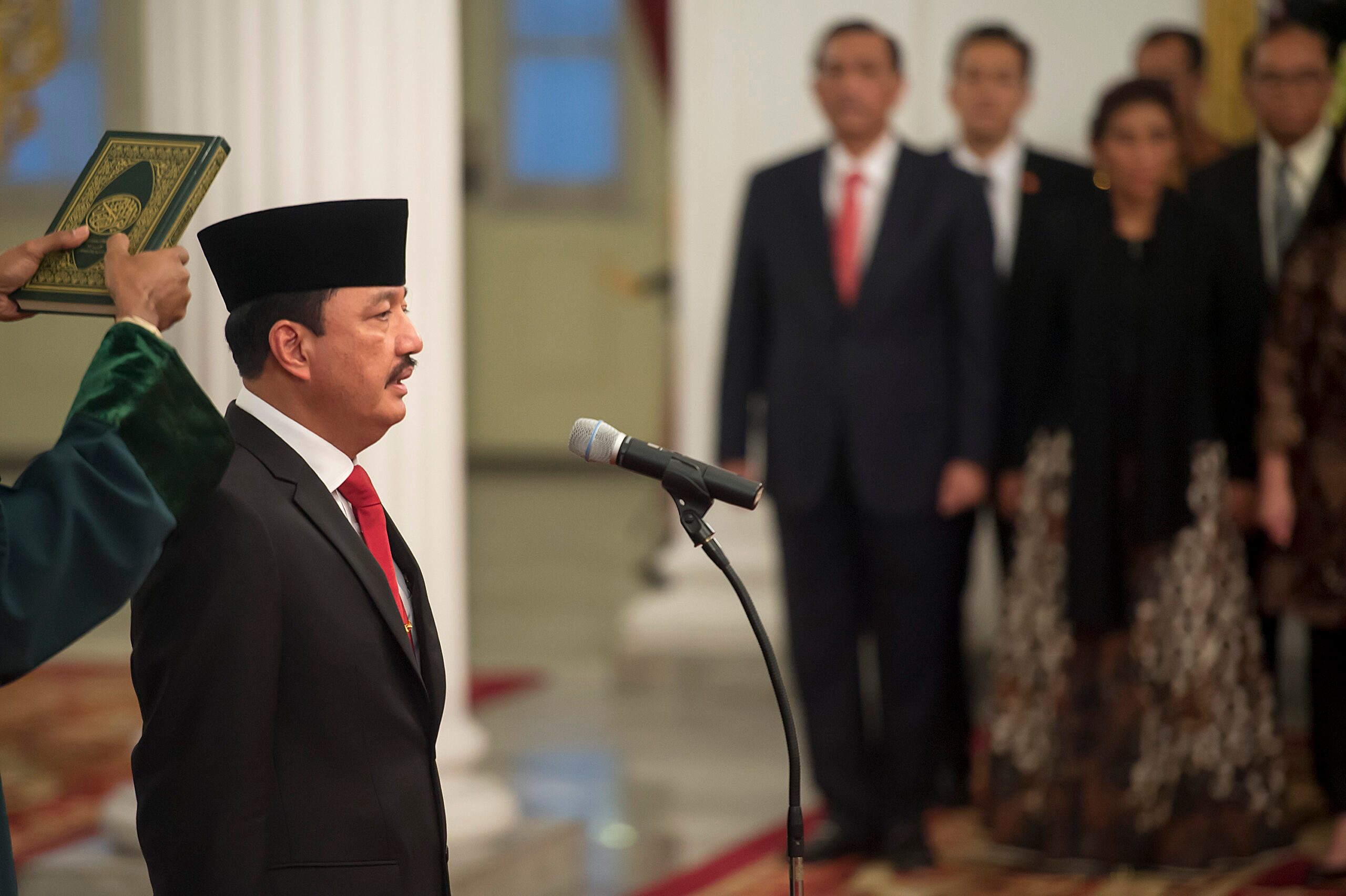 Jokowi melantik Budi Gunawan menjadi Kepala BIN