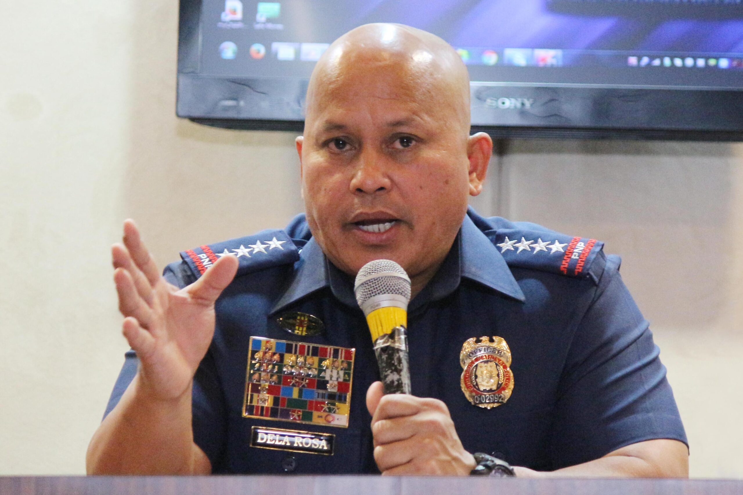 Dela Rosa on drug lords: Burn their houses, show your anger