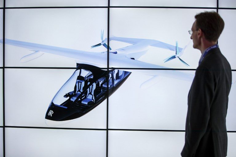 Ultra-luxury carmaker Rolls-Royce announces plan to develop flying taxis