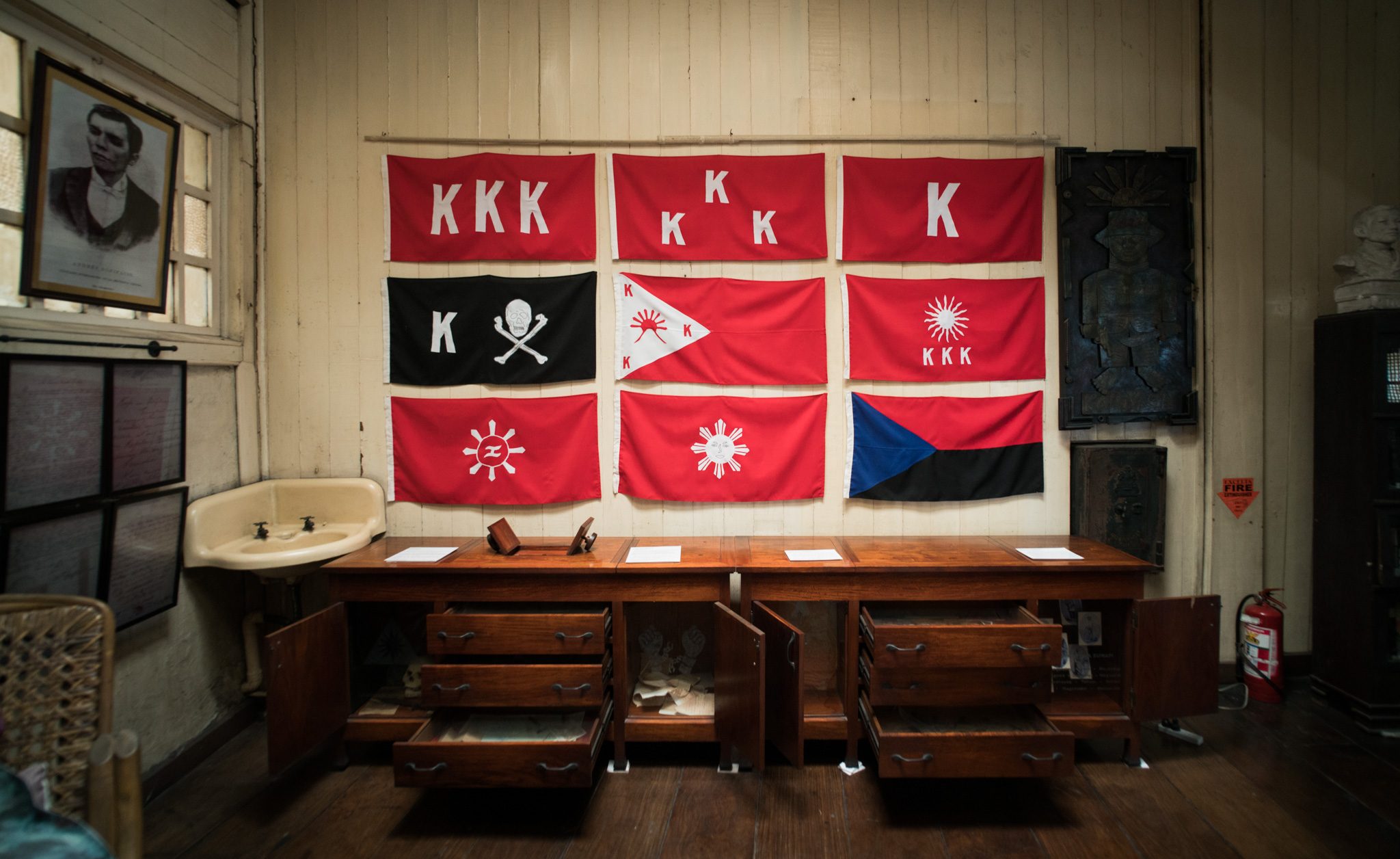 KATIPUNAN. The flags of the Katipunan hang in one of Bahay Nakpil's rooms, in memory of its former residents who were among the movement's more prominent members. Photo by Martin San Diego/Rappler 