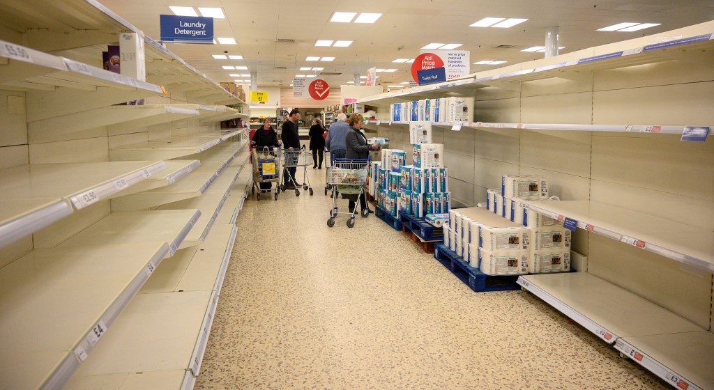UK supermarkets see record sales on virus panic