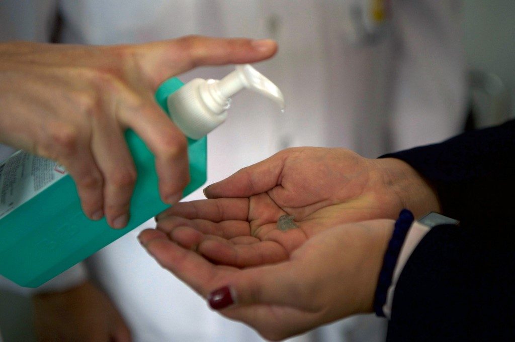 WATCH: Here’s how to make hand sanitizers