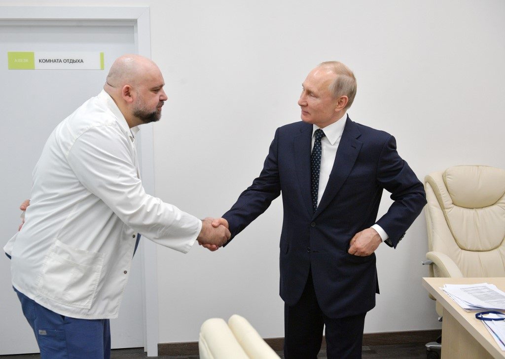 Russia’s top coronavirus doctor who met Putin tests positive
