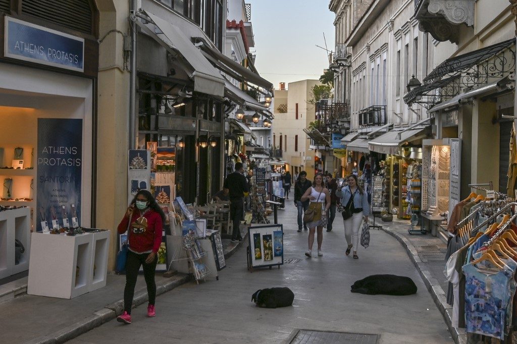 Greek hoteliers fear ‘disaster’ if virus lockdown persists