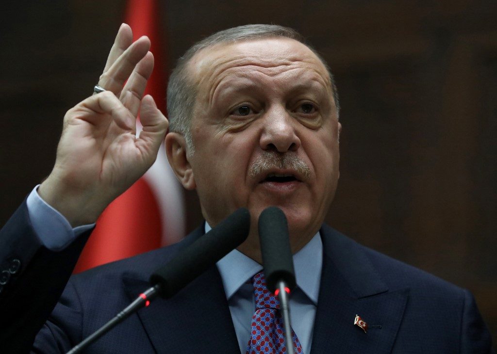 Erdogan tells Turkish Coast Guard to stop migrants crossing Aegean