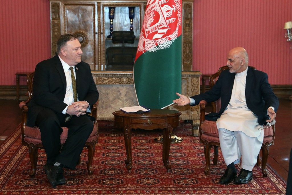 Pompeo in Kabul to try to break political deadlock