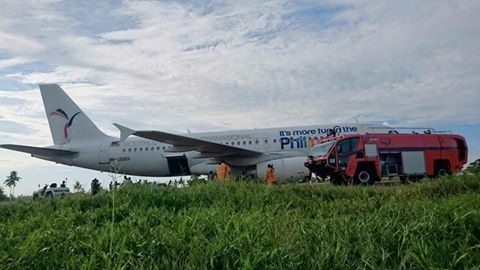 Plane blows tire in Kalibo airport, responding fire fighters injured
