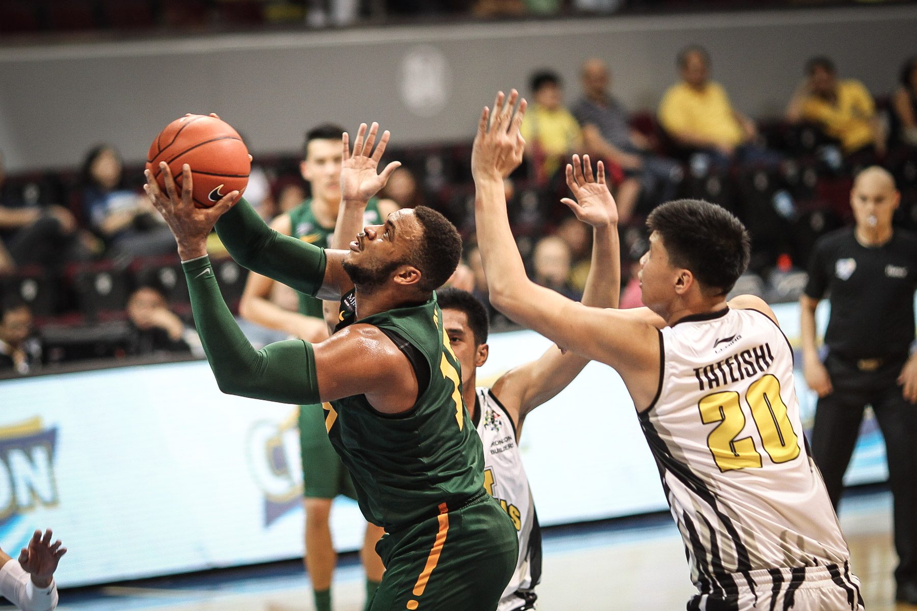 FEU holds off UST for 3rd straight win