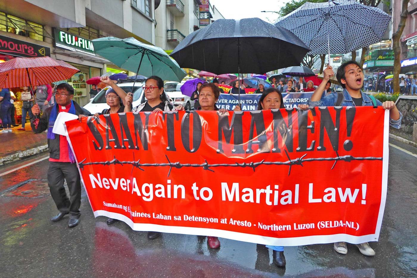 BAGUIO PROTEST. Protesters, mostly students, called for the ouster of President Rodrigo Duterte as Baguio joined the observance of the declaration of Martial Law on Friday, September 21. Photo by Mau Victa/Rappler 
