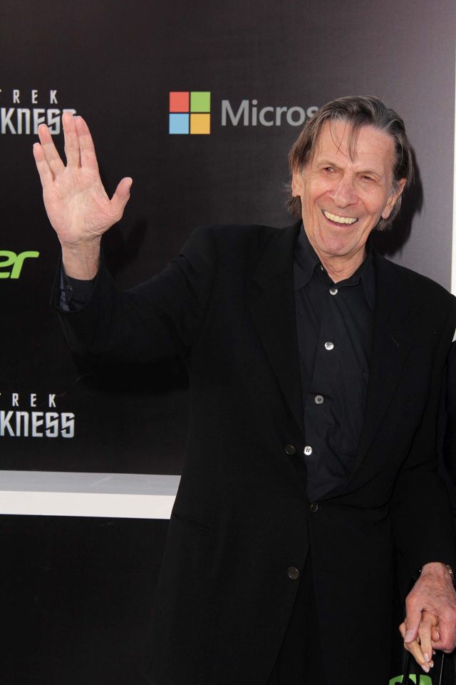 LONG LIVE AND PROSPER. Leonard Nimoy and his Vulcan Salute  