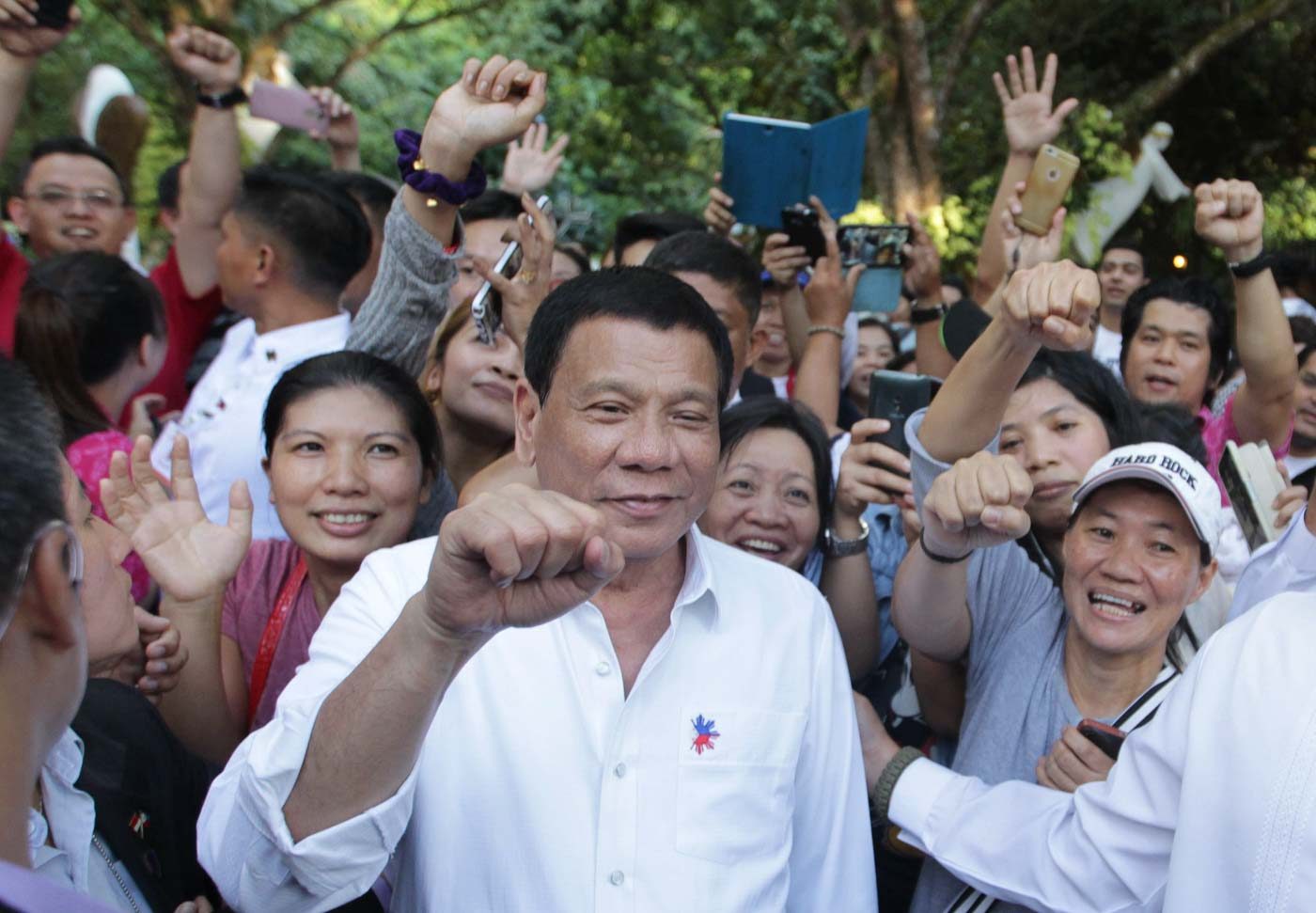 PH on Human Rights Watch report: Duterte like Lee Kuan Yew