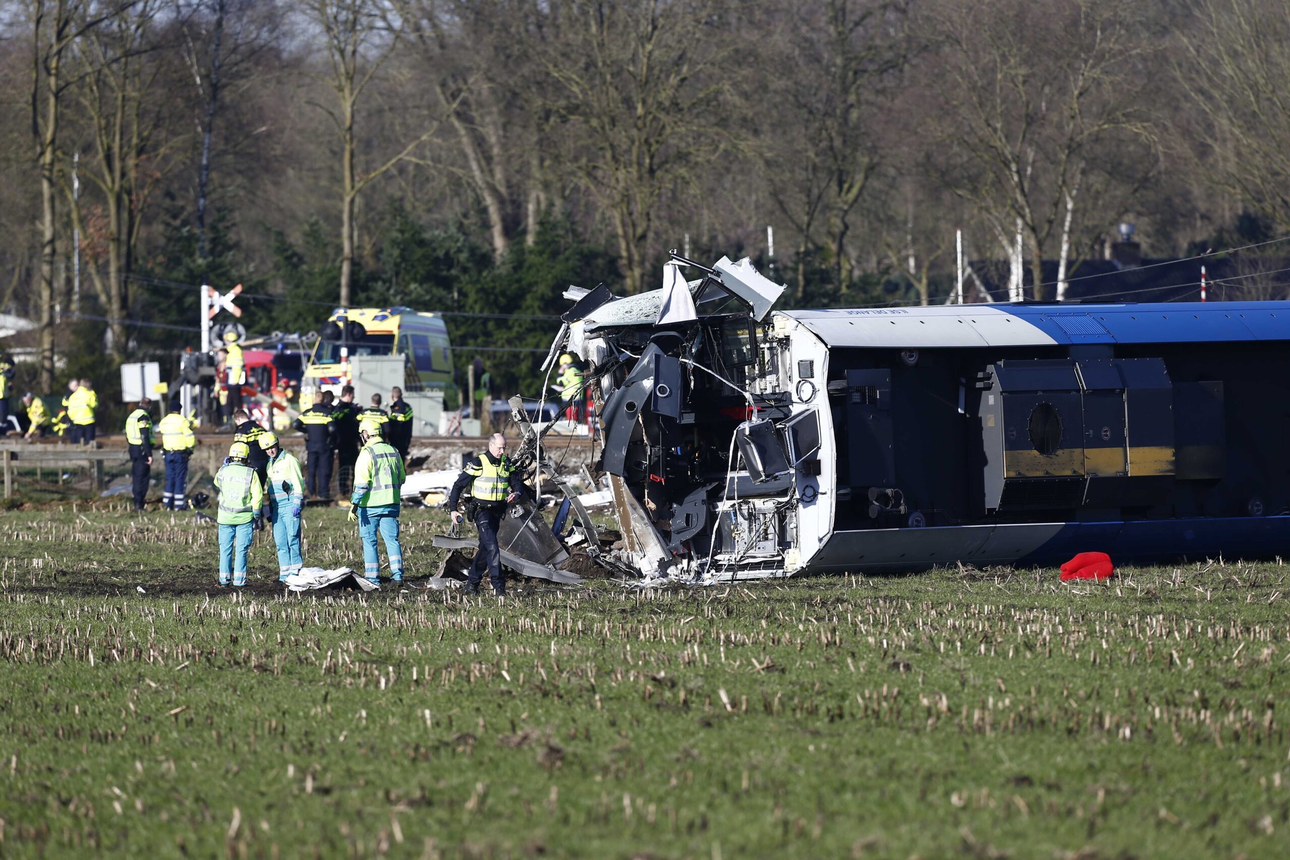 One dead, 10 hurt in Dutch train derailment