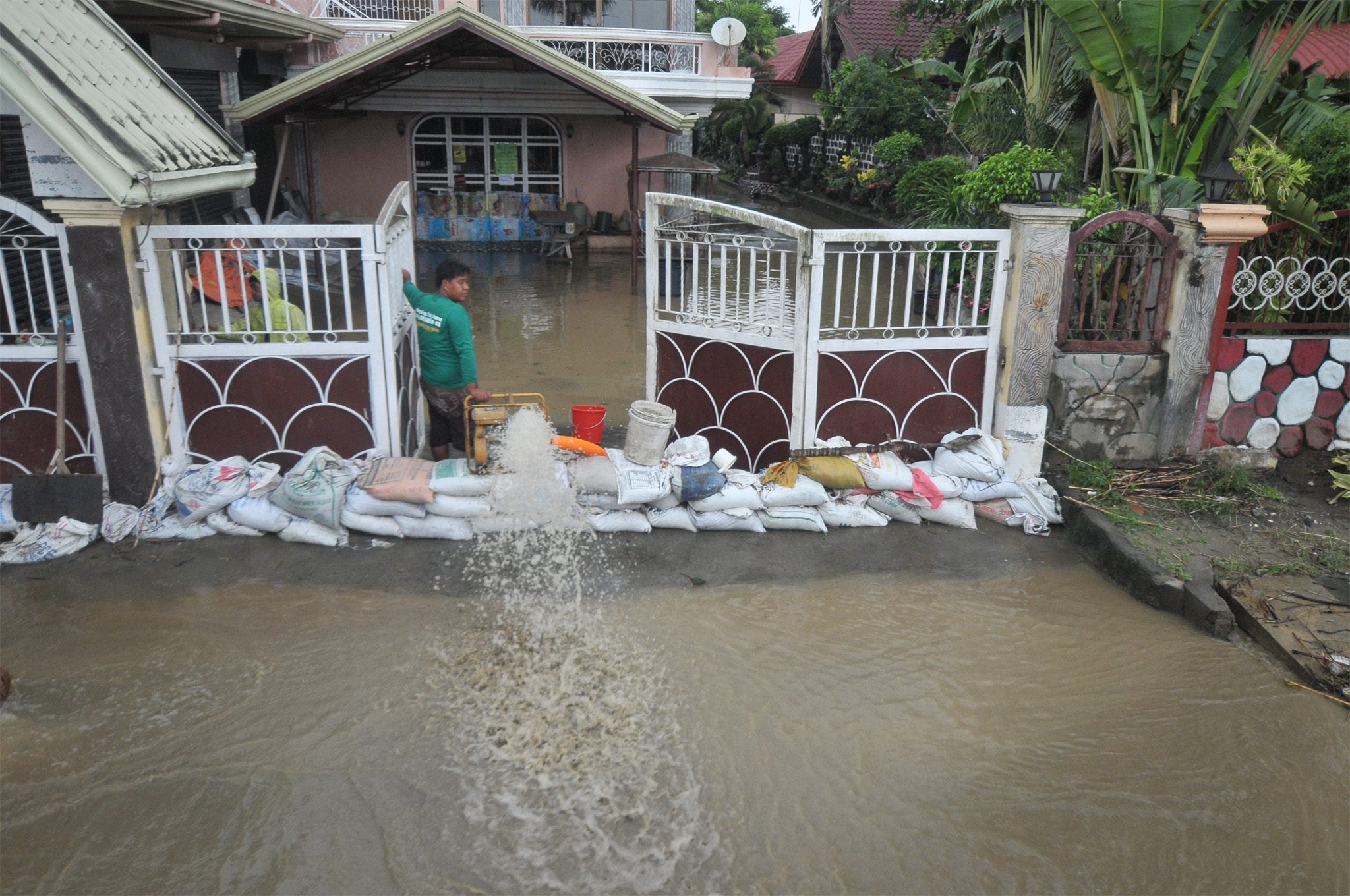 More deaths, injuries in Central Luzon due to Typhoon Lando