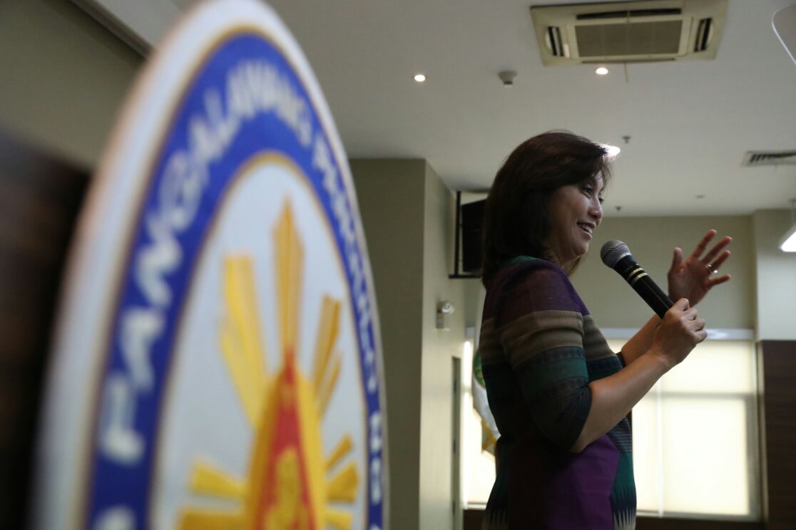 FOCUSED ON WORK. Robredo delivers a speech during a youth forum in January. Photo by OVP 