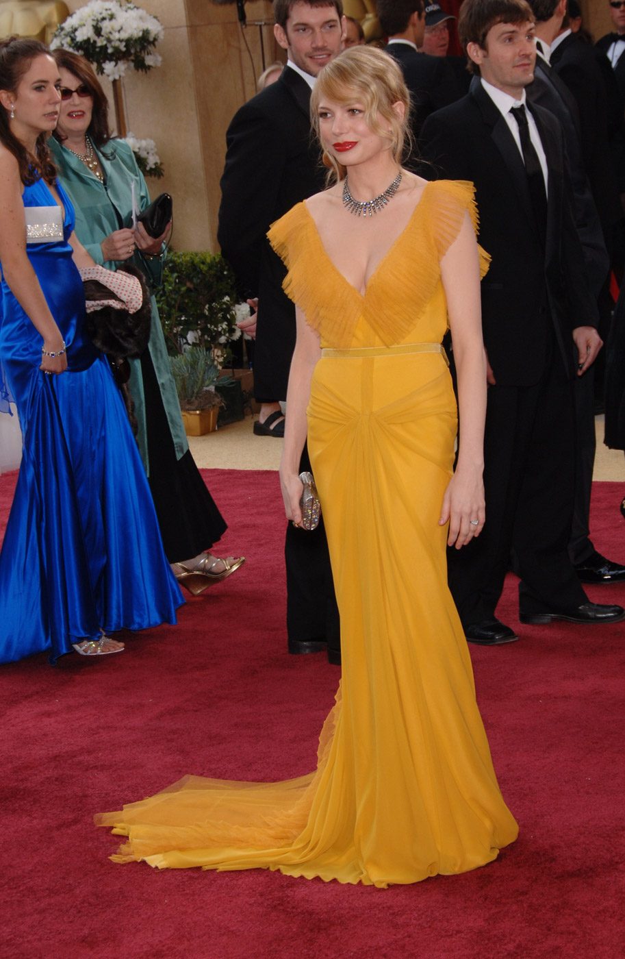 COLOR BLOCK. Michelle Williams plays with color in a Vera Wang gown.

 