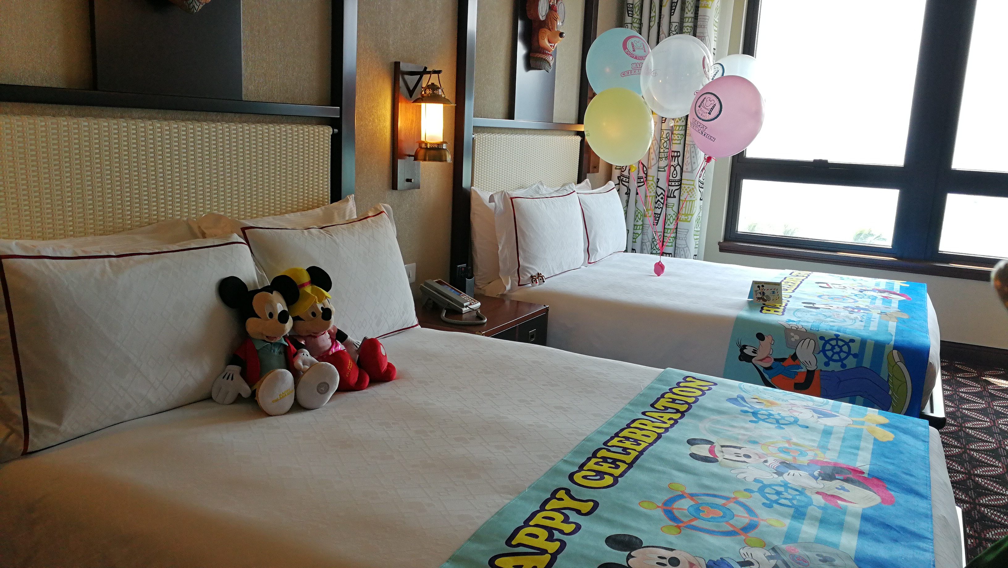 HONG KONG DISNEYLAND HOTEL. Rooms are extra festive with Mickey and Minnie. Photo by Earnest Mangulabnan Zabala/Rappler  