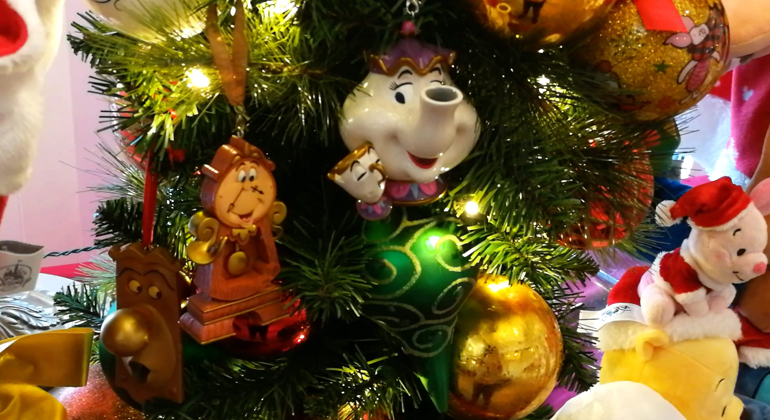 BEAUTY AND THE BEAST. At Hong Kong Disneyland, Christmas ornaments feature characters from Disney movies. Photo by Earnest Mangulabnan Zabala/Rappler  