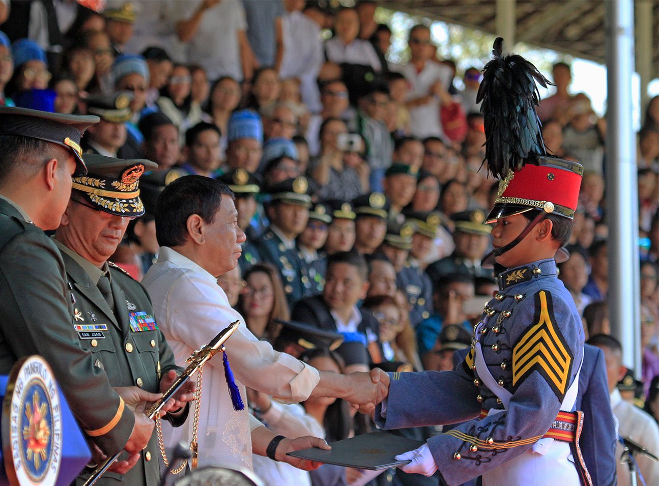 Top female PMA graduates eager to defend PH waters