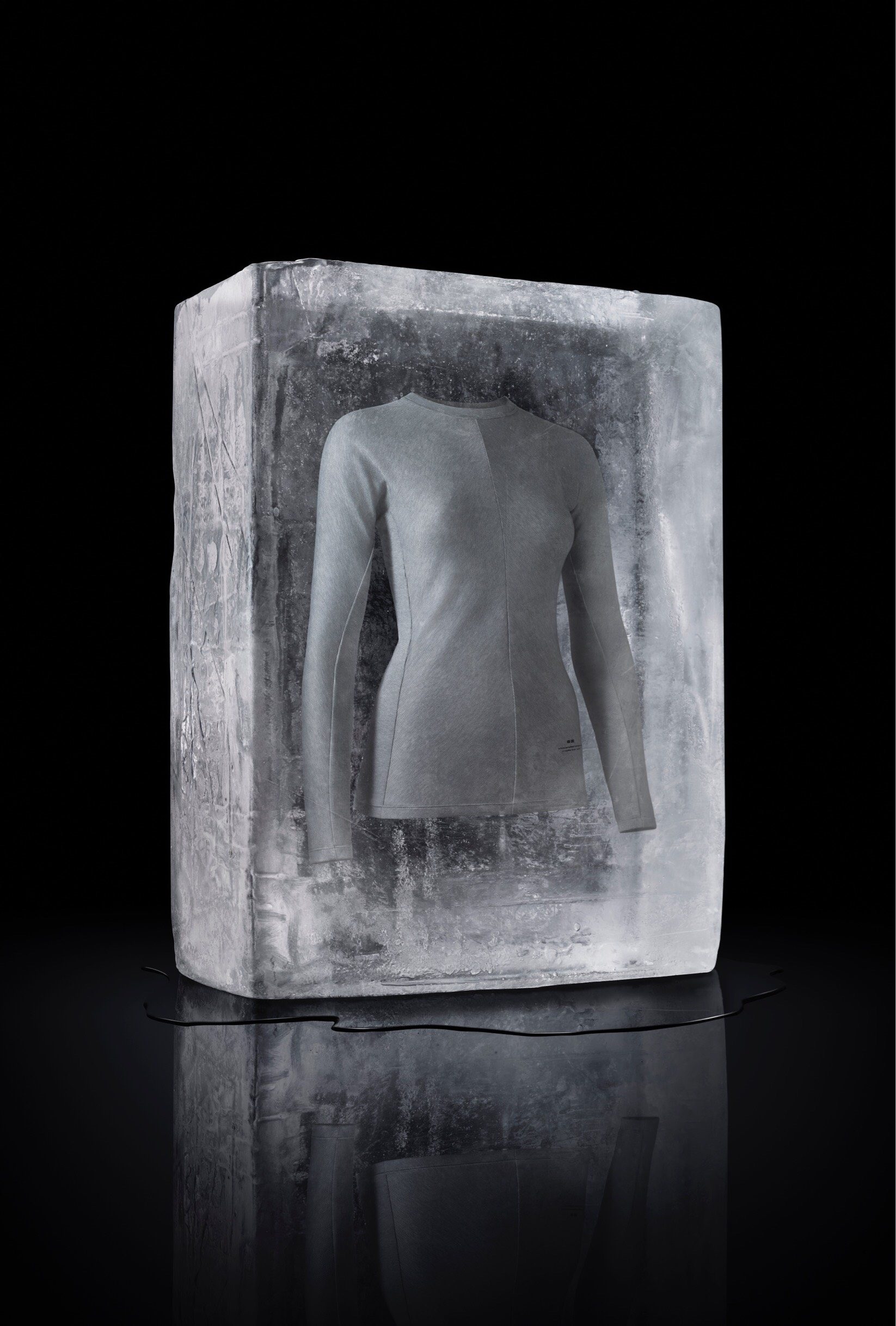 ‘WARMTH REIMAGINED.’ Promotional photo shows the collection’s pieces inside an ice block, and according to the press release, ‘express[es] the thought that Heattech transcends fhe cold and is warm enough to melt away the ice it is encased in.’ Photo courtesy of Uniqlo 