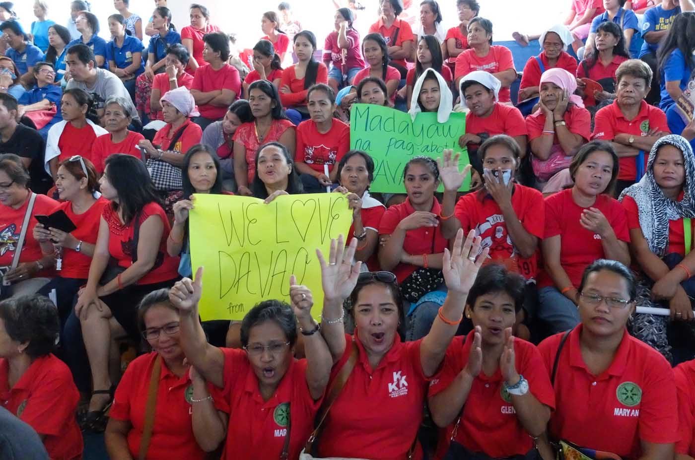 LOVE FOR DAVAO. A Cavite-based women's group show their love for their new sister city, Davao City. Photo by Alecs Ongcal/Rappler 