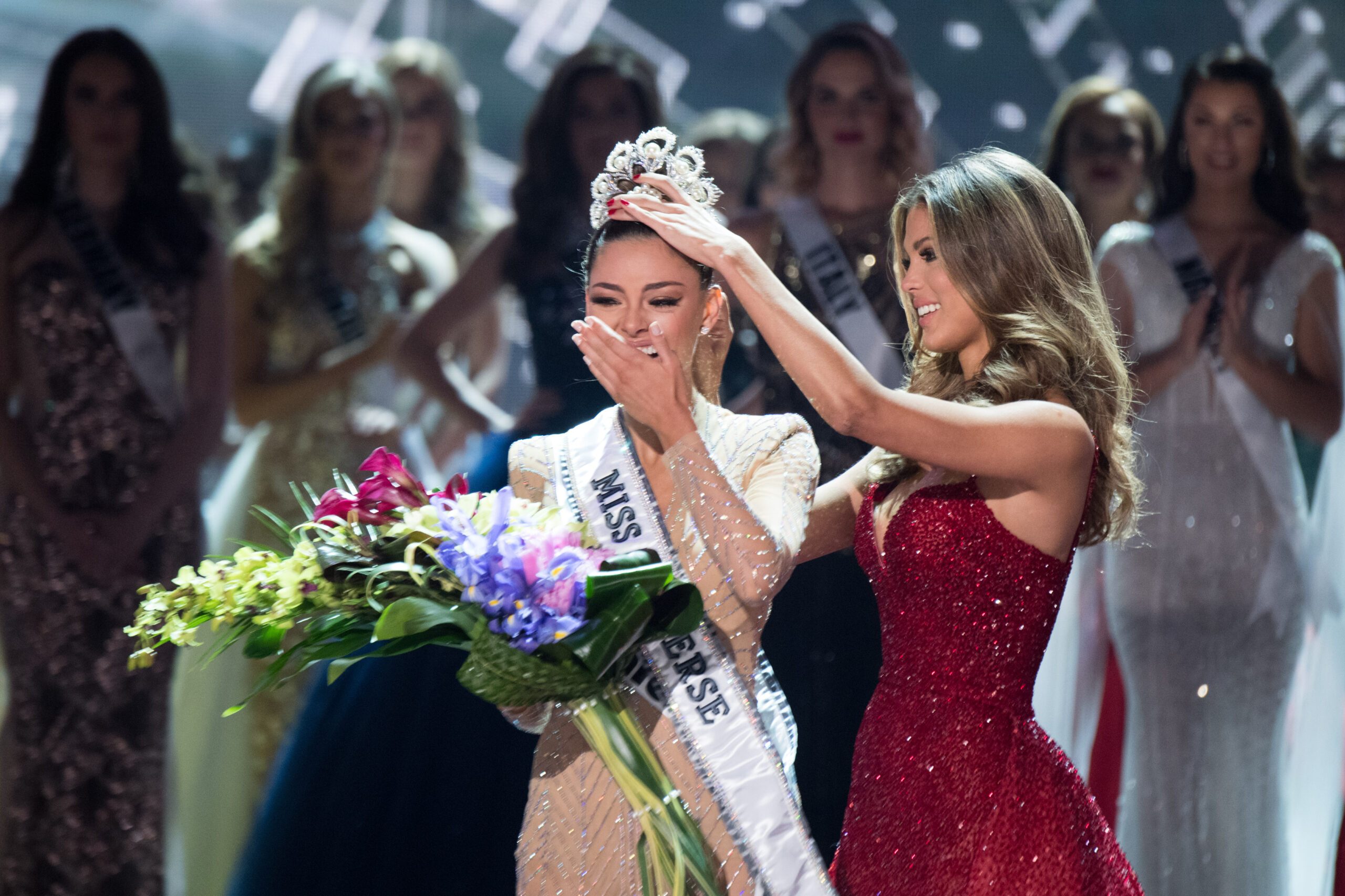 LOOK: Miss Universe 2016 Iris Mittenaere wears Michael Cinco gown
