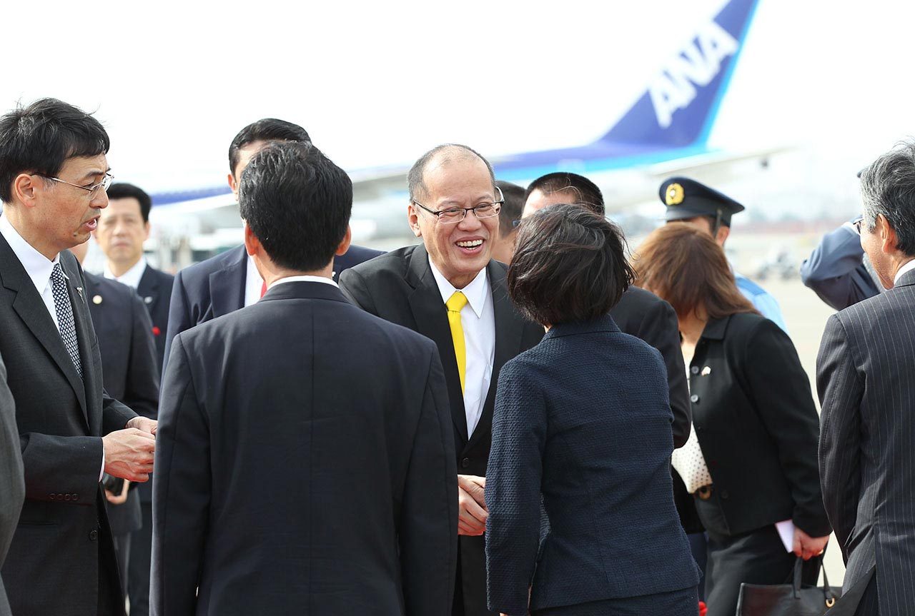 Aquino talks 2016 with OFW voters in Japan
